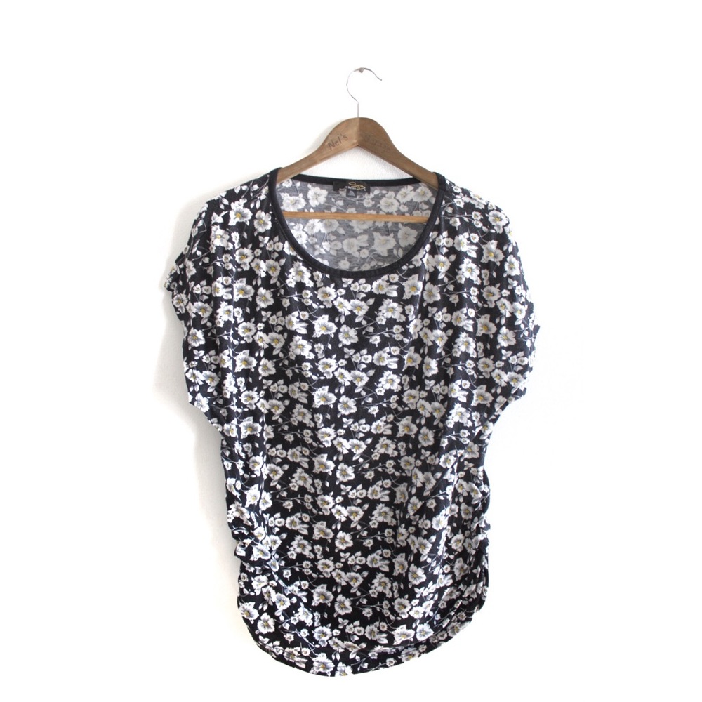 Suzanne Betro Floral Fitted Short Sleeve Top XL